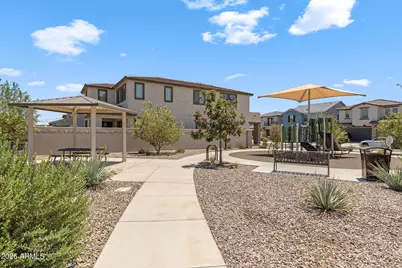 7435 N 74th Avenue, Glendale, AZ 85303 - Photo 8