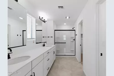 7435 N 74th Avenue, Glendale, AZ 85303 - Photo 46