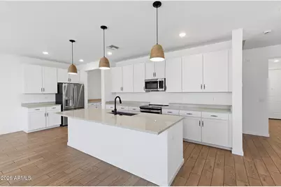 7435 N 74th Avenue, Glendale, AZ 85303 - Photo 2