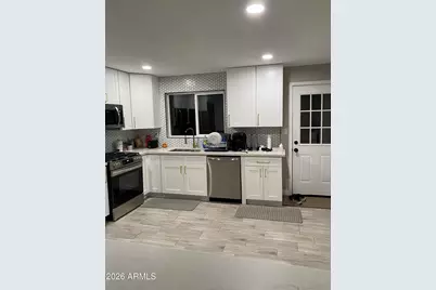 523 E Butler Drive, Phoenix, AZ 85020 - Photo 2