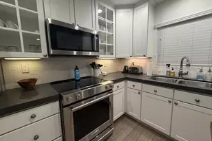 4061 E Campbell Ave E, Phoenix, AZ 85018 - Photo 8