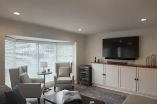 4061 E Campbell Ave E, Phoenix, AZ 85018 - Photo 2