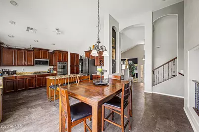 8606 W Morten Avenue, Glendale, AZ 85305 - Photo 14