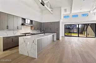 8425 S 10th Ln, Phoenix, AZ 85041 - Photo 8