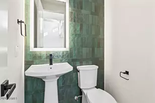 8425 S 10th Ln, Phoenix, AZ 85041 - Photo 22