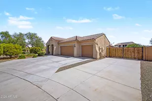 26150 W Wahalla Ln, Buckeye, AZ 85396 - Photo 2