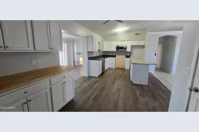14263 S Avalon Road, Arizona City, AZ 85123 - Photo 8