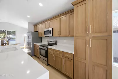 12906 W Monterey Way, Avondale, AZ 85392 - Photo 10