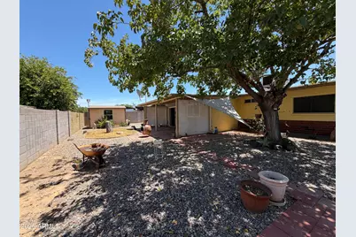2354 E Betty Elyse Lane, Phoenix, AZ 85022 - Photo 14