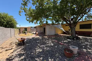 2354 E Betty Elyse Ln, Phoenix, AZ 85022 - Photo 14