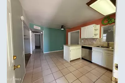 2354 E Betty Elyse Lane, Phoenix, AZ 85022 - Photo 8