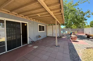 2354 E Betty Elyse Ln, Phoenix, AZ 85022 - Photo 12
