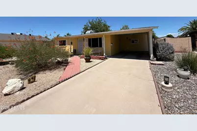 2354 E Betty Elyse Lane, Phoenix, AZ 85022 - Photo 2