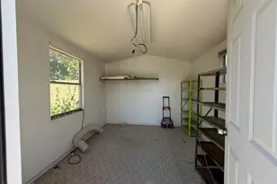 2354 E Betty Elyse Ln, Phoenix, AZ 85022 - Photo 16