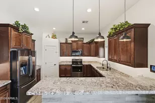 21131 W Morning Vis Dr, Wittmann, AZ 85361 - Photo 12