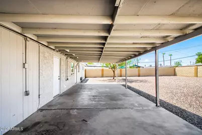 2818 W Echo Lane W, Phoenix, AZ 85051 - Photo 24