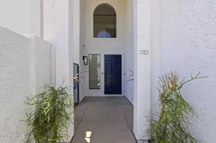 2137 S Catarina Cir, Mesa, AZ 85202 - Photo 4