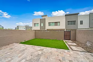 1957 W Kinfield Trail, Phoenix, AZ 85085 - Photo 2