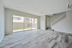 1957 W Kinfield Trail, Phoenix, AZ 85085 - Photo 10