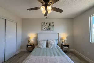 1491 W Mohawk Ln, Phoenix, AZ 85027 - Photo 8