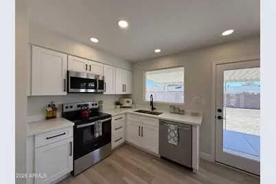 1491 W Mohawk Lane, Phoenix, AZ 85027 - Photo 6