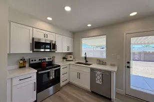 1491 W Mohawk Ln, Phoenix, AZ 85027 - Photo 6