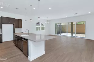 3727 E Fawn Dr, Phoenix, AZ 85042 - Photo 10