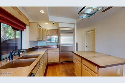 8100 E Camelback Road #39, Scottsdale, AZ 85251 - Photo 10