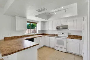 1056 W Hackamore St, Mesa, AZ 85201 - Photo 6