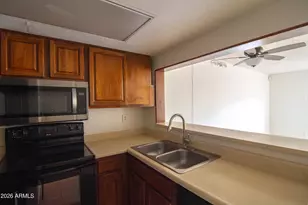4221 E Almeria Rd, Phoenix, AZ 85008 - Photo 2