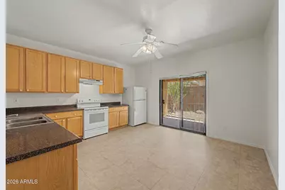 823 W Lydia Lane, Phoenix, AZ 85041 - Photo 10