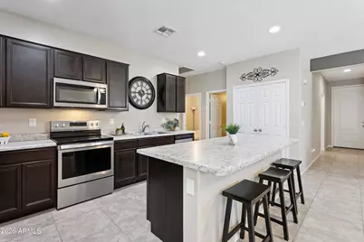 21915 N 181st Avenue, Surprise, AZ 85387 - Photo 8