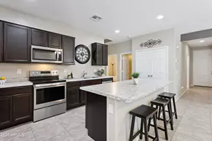 21915 N 181st Ave, Surprise, AZ 85387 - Photo 8