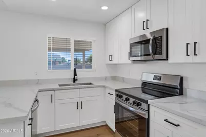 323 W Harvard Avenue, Gilbert, AZ 85233 - Photo 12