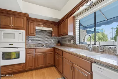 4713 E Monte Way, Phoenix, AZ 85044 - Photo 14