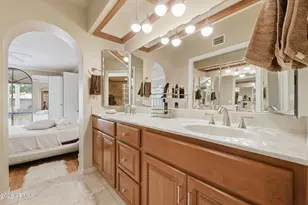 4713 E Monte Way, Phoenix, AZ 85044 - Photo 28