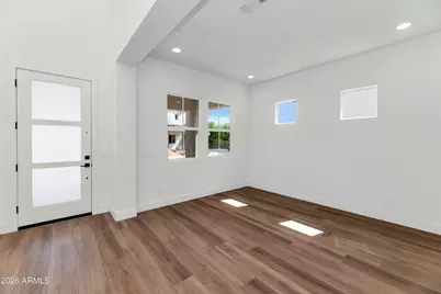 3723 E Fawn Drive, Phoenix, AZ 85042 - Photo 8