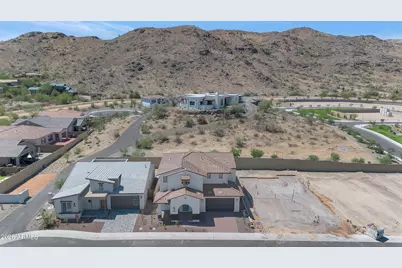 3723 E Fawn Drive, Phoenix, AZ 85042 - Photo 6
