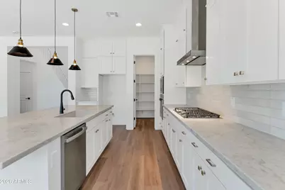 3723 E Fawn Drive, Phoenix, AZ 85042 - Photo 10
