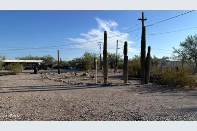 245 W Quail Trail Drive, Quartzsite, AZ 85346 - Photo 1