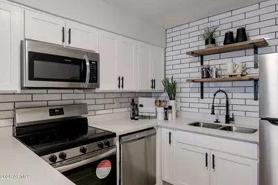 1615 N 51st Street #4, Phoenix, AZ 85008 - Photo 8