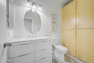 1015 E Irma Ln, Phoenix, AZ 85024 - Photo 16