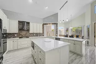 1015 E Irma Ln, Phoenix, AZ 85024 - Photo 14