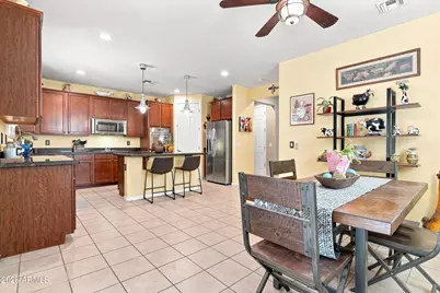 2905 E Meadowview Drive, Gilbert, AZ 85298 - Photo 10