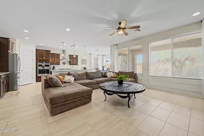 21257 N 260th Drive, Buckeye, AZ 85396 - Photo 4