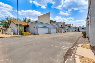 8611 N 67th Drive, Peoria, AZ 85345 - Photo 2