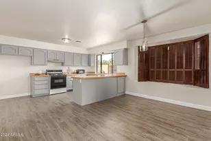 9641 N 13th Ave, Phoenix, AZ 85021 - Photo 10