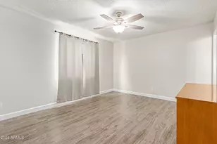 9641 N 13th Ave, Phoenix, AZ 85021 - Photo 18