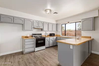 9641 N 13th Avenue, Phoenix, AZ 85021 - Photo 12