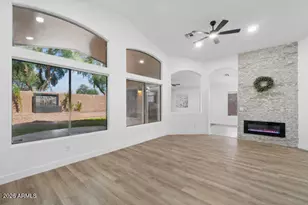 229 N 163rd Dr, Goodyear, AZ 85338 - Photo 10